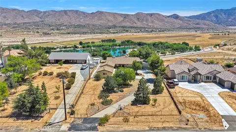 View/Area - 18669 Ranchero, Hesperia, CA 92345 photo 4 of 9