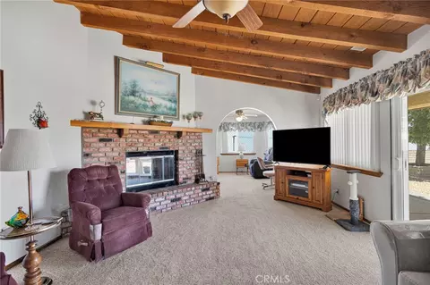 Living - 18669 Ranchero, Hesperia, CA 92345 photo 2 of 4
