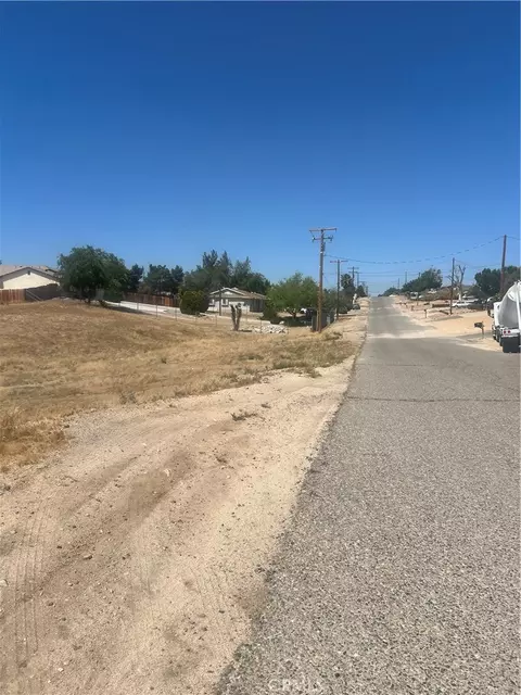 15 Hackberry St, Hesperia, CA 92345 photo 3