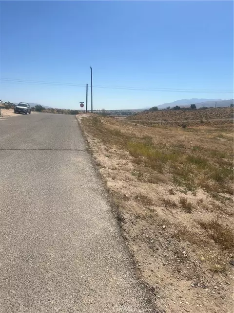 15 Hackberry St, Hesperia, CA 92345 photo 6