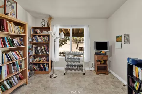 10532 Acanthus St, Phelan, CA 92371 photo 25