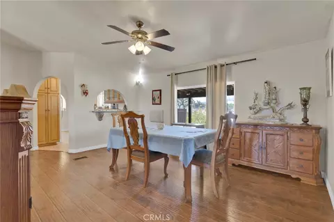 10532 Acanthus St, Phelan, CA 92371 photo 9
