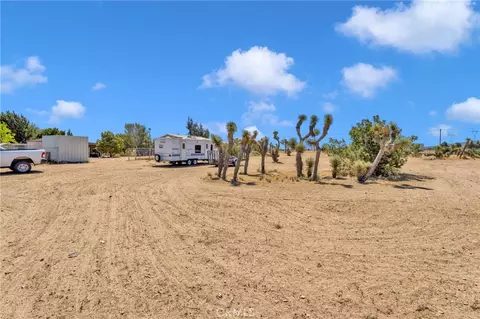10532 Acanthus St, Phelan, CA 92371 photo 44