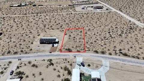 131 4th St, Joshua Tree, CA 92252