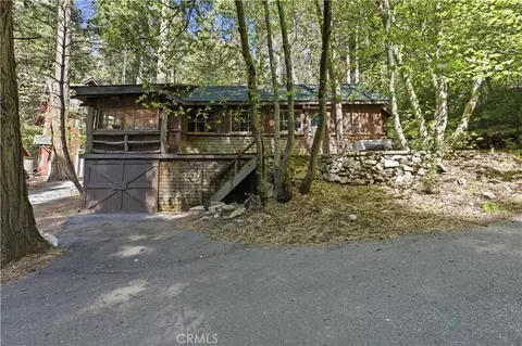 Exterior - 815 Cottage Grv, Lake Arrowhead, CA 92352 photo 1 of 13