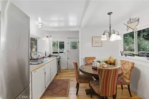 Dining - 815 Cottage Grv, Lake Arrowhead, CA 92352 photo 1 of 3