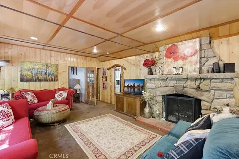 Living - 815 Cottage Grv, Lake Arrowhead, CA 92352 photo 1 of 6