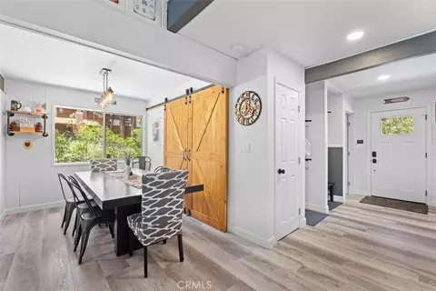 Entry Way - 1535 Linnet, Wrightwood, CA 92397 photo 3 of 5