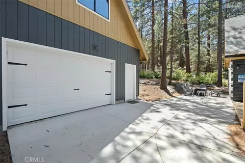 Exterior - 1535 Linnet, Wrightwood, CA 92397 photo 8 of 10