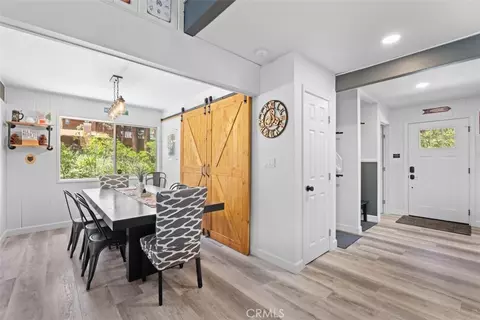 Entry Way - 1535 Linnet, Wrightwood, CA 92397 photo 3 of 5