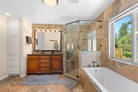 Bath - 1535 Linnet, Wrightwood, CA 92397 photo 3 of 8