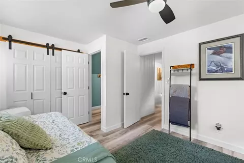 Bedroom - 1535 Linnet, Wrightwood, CA 92397 photo 6 of 7
