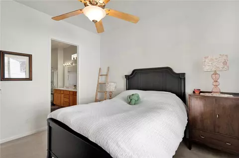 Bedroom - 10676 Lanigan, Apple Valley, CA 92308 photo 2 of 7