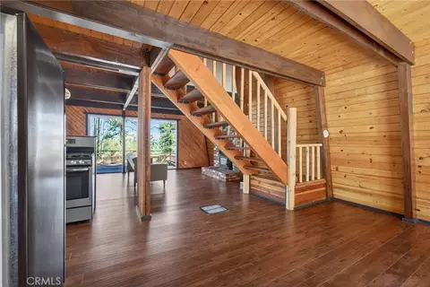 Entry Way - 2068 Slippery Elm, Wrightwood, CA 92397 photo 2 of 7