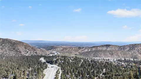 View/Area - 2068 Slippery Elm, Wrightwood, CA 92397 photo 3 of 4