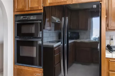 Kitchen - 27263 Lakeview, Helendale, CA 92342 photo 5 of 7
