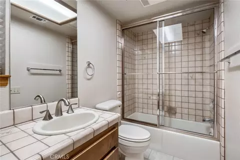 Bath - 27263 Lakeview, Helendale, CA 92342 photo 4 of 4