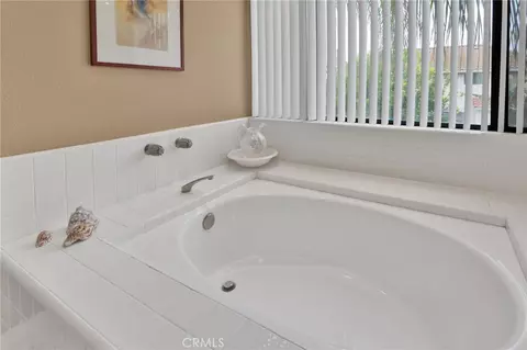 Bath - 11091 Seven Pnes, Rancho Cucamonga, CA 91737 photo 4 of 7