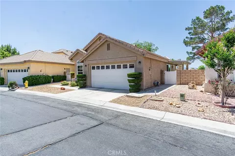 Exterior - 11342 Sawgrass Bnd, Apple Valley, CA 92308 photo 2 of 11