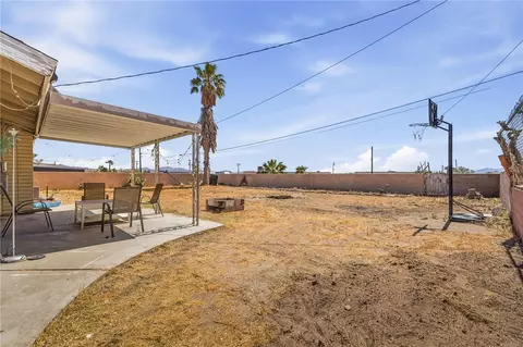 Exterior - 1104 Bigger St, Barstow, CA 92311 photo 5 of 9
