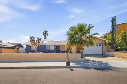Exterior - 1104 Bigger St, Barstow, CA 92311 photo 4 of 9