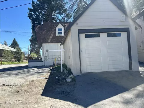 29135 Hook Crk, Cedar Glen, CA 92321 photo 5