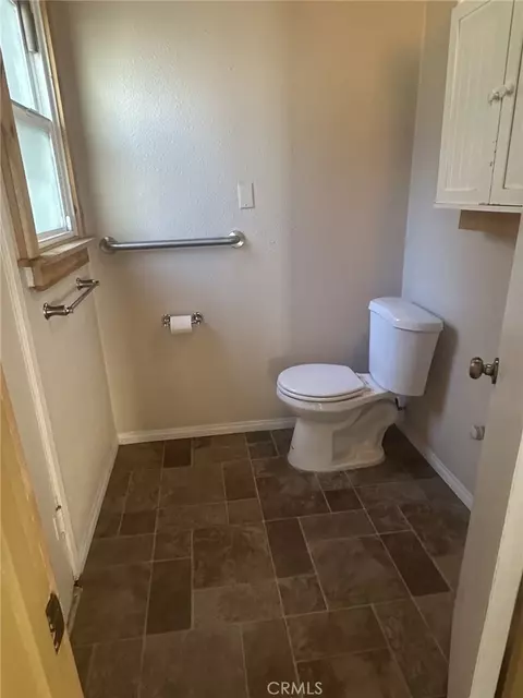 29135 Hook Crk, Cedar Glen, CA 92321 photo 8
