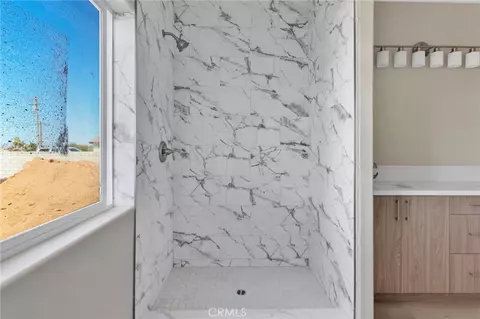 Bath - 15045 Olive St, Hesperia, CA 92345 photo 1 of 4