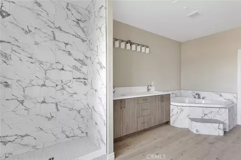 Bath - 15045 Olive St, Hesperia, CA 92345 photo 2 of 4