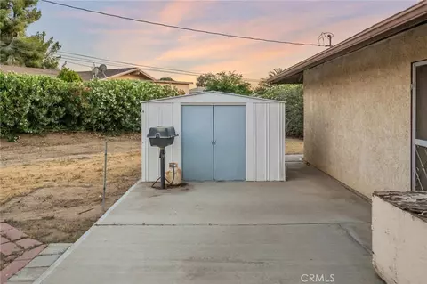 Exterior - 19213 Tecumseh, Apple Valley, CA 92307 photo 2 of 6