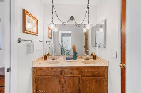 Bath - 19213 Tecumseh, Apple Valley, CA 92307 photo 3 of 3
