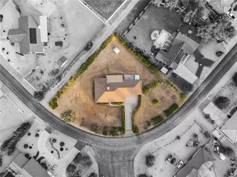 View/Area - 19213 Tecumseh, Apple Valley, CA 92307 photo 3 of 4