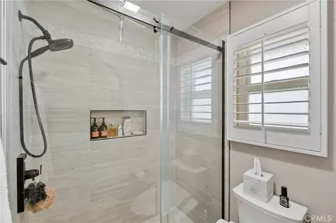 Bath - 27444 Lakeview, Helendale, CA 92342 photo 4 of 4