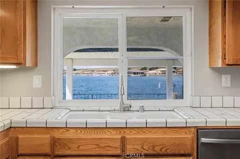 Kitchen - 27444 Lakeview, Helendale, CA 92342 photo 4 of 5