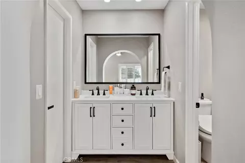 Bath - 27444 Lakeview, Helendale, CA 92342 photo 1 of 4