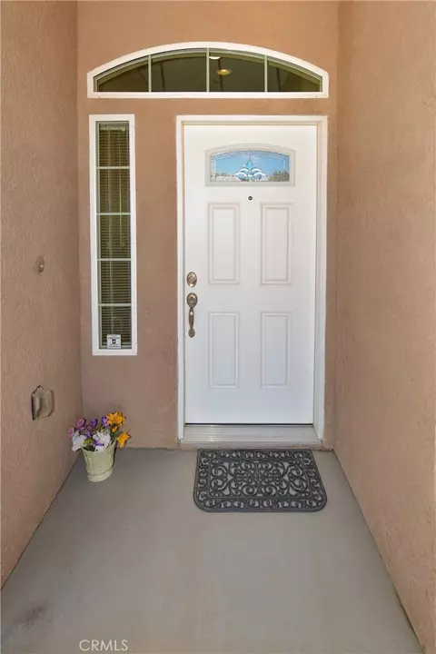 Entry Way - 8169 Lassen Ave, Hesperia, CA 92345 photo 1 of 2