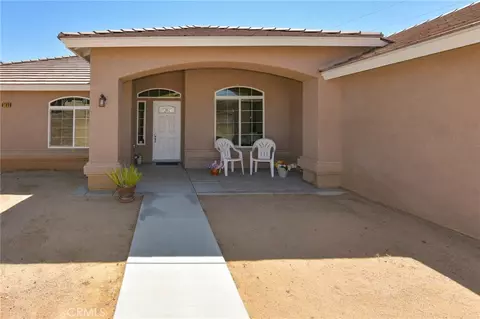 Exterior - 8169 Lassen Ave, Hesperia, CA 92345 photo 5 of 13