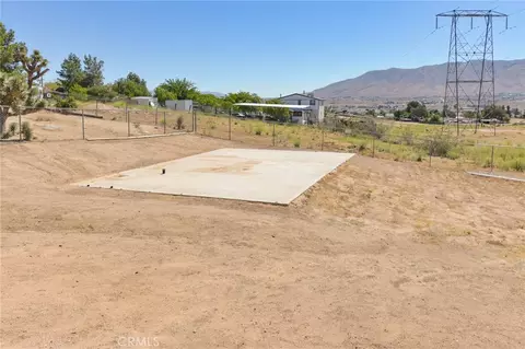 Exterior - 8169 Lassen Ave, Hesperia, CA 92345 photo 12 of 13