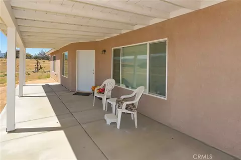 Exterior - 8169 Lassen Ave, Hesperia, CA 92345 photo 9 of 13