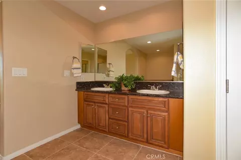 Bath - 8169 Lassen Ave, Hesperia, CA 92345 photo 1 of 5
