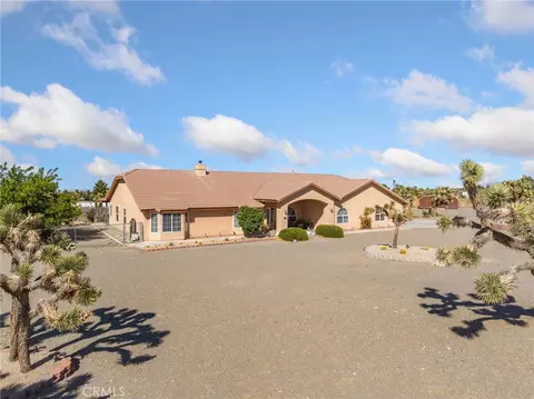 11025 El Esteban, Phelan, CA 92371