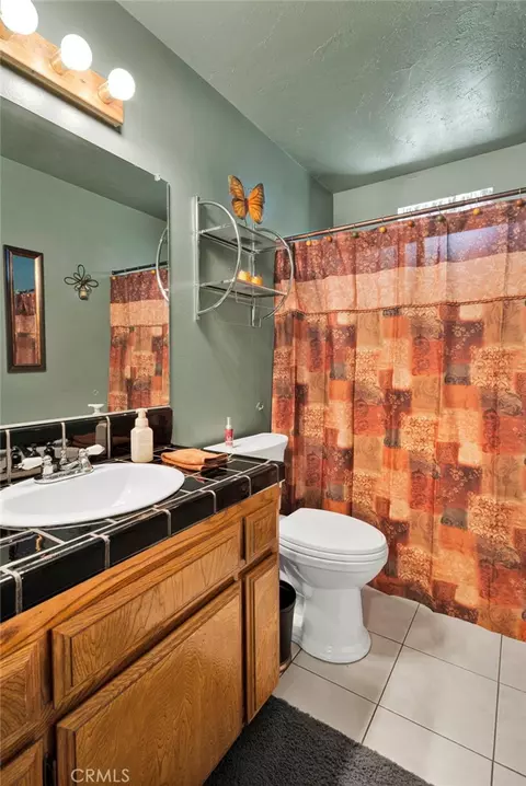 Bath - 9872 Aster, Oak Hills, CA 92344 photo 2 of 8