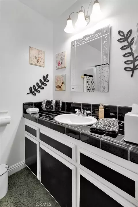 Bath - 9872 Aster, Oak Hills, CA 92344 photo 7 of 8