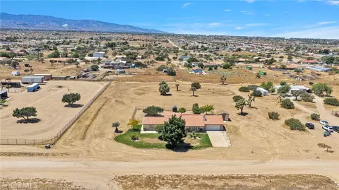 View/Area - 9872 Aster, Oak Hills, CA 92344 photo 10 of 12