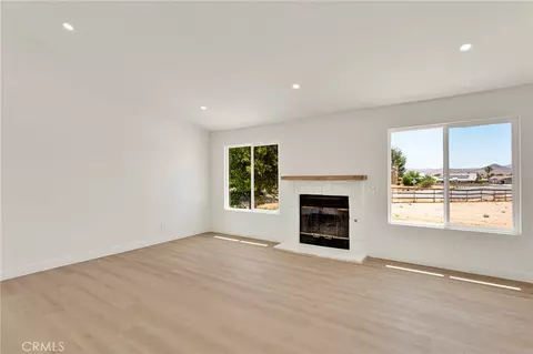 Living - 27679 River Rock, Helendale, CA 92342 photo 2 of 12