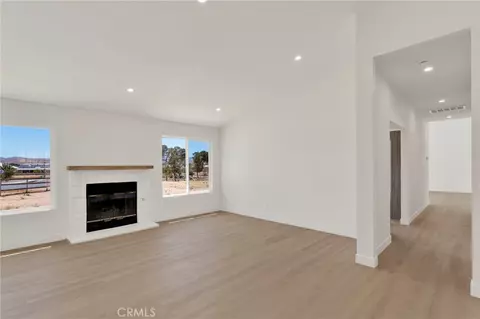 Living - 27679 River Rock, Helendale, CA 92342 photo 3 of 12