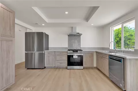 Kitchen - 27679 River Rock, Helendale, CA 92342 photo 2 of 3