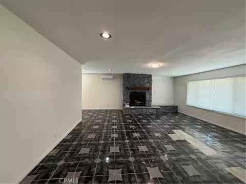 Living - 35310 Western Dr, Barstow, CA 92311 photo 1 of 2