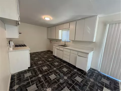 Kitchen - 35310 Western Dr, Barstow, CA 92311 photo 1 of 3