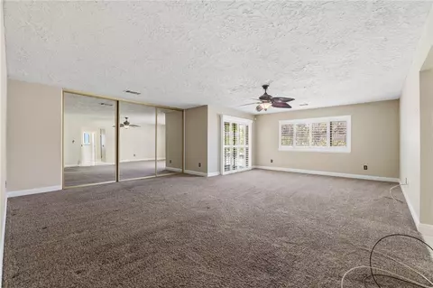 Bedroom - 16385 Kamana Ct, Apple Valley, CA 92307 photo 1 of 5